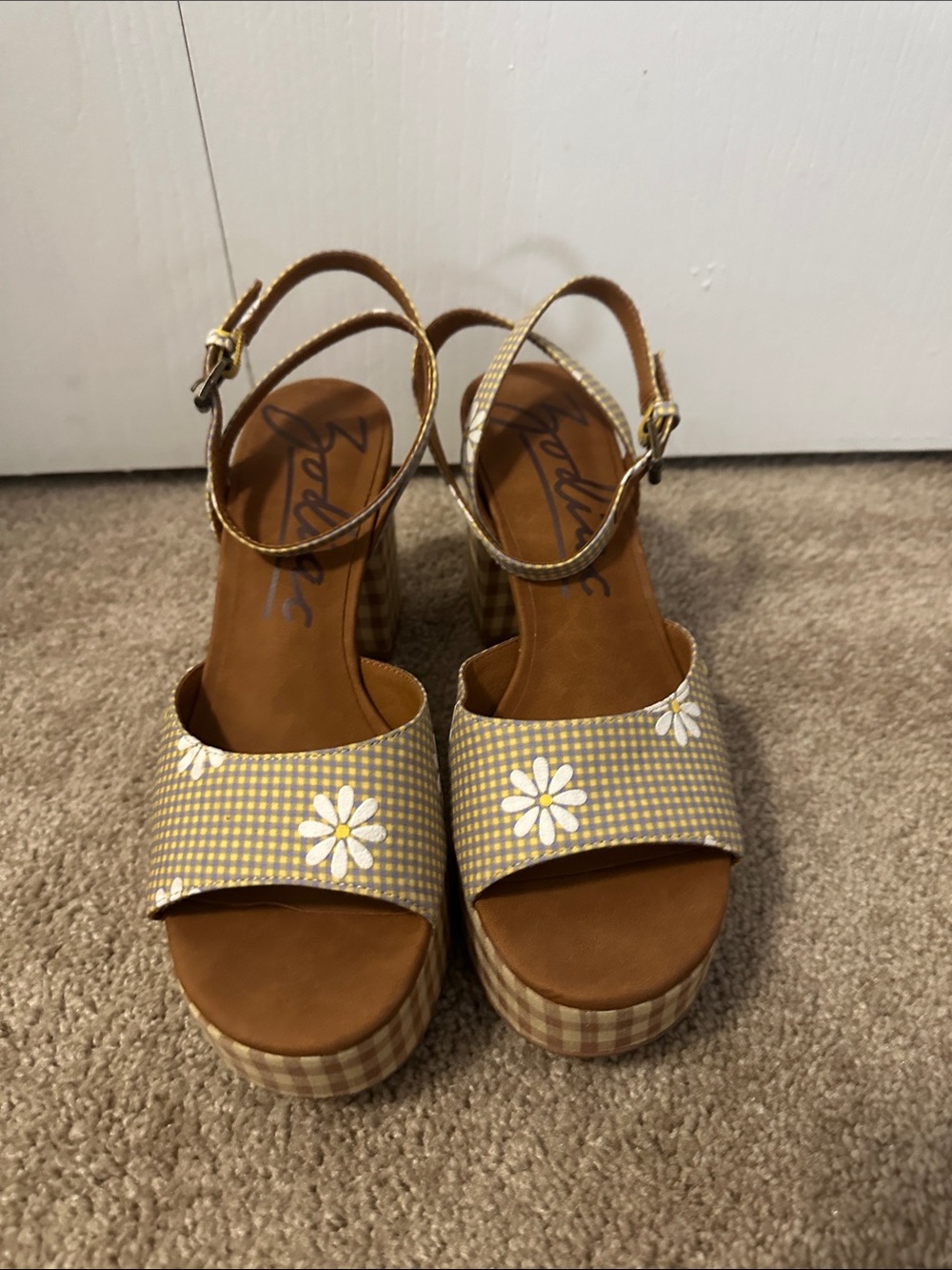 Zodiac Yellow Gingham Daisy Platform Sandals
